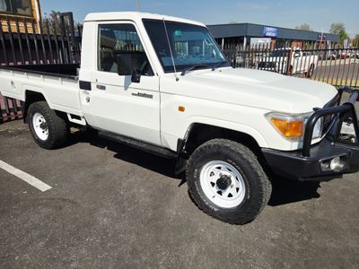 2012 Toyota Land Cruiser 79 4.0 Single-Cab