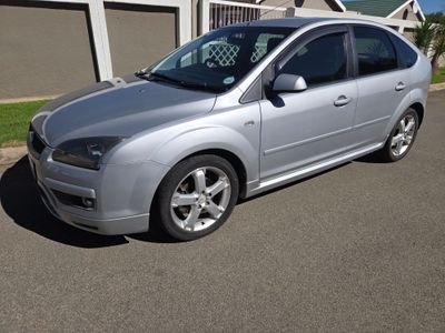 2006 Ford Focus 1.6 Si 5-dr