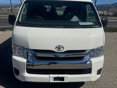 2014 Toyota Quantum 2.7 10-seat