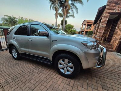 2011 Toyota Fortuner 3.0 D-4D Raised Body Auto