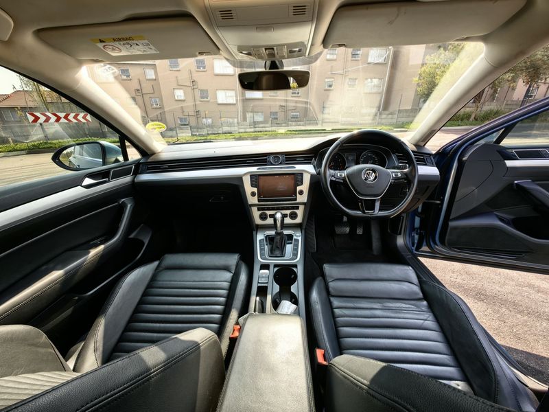 Used Volkswagen Passat 1.4 TSI Luxury Auto for sale in Gauteng Cars