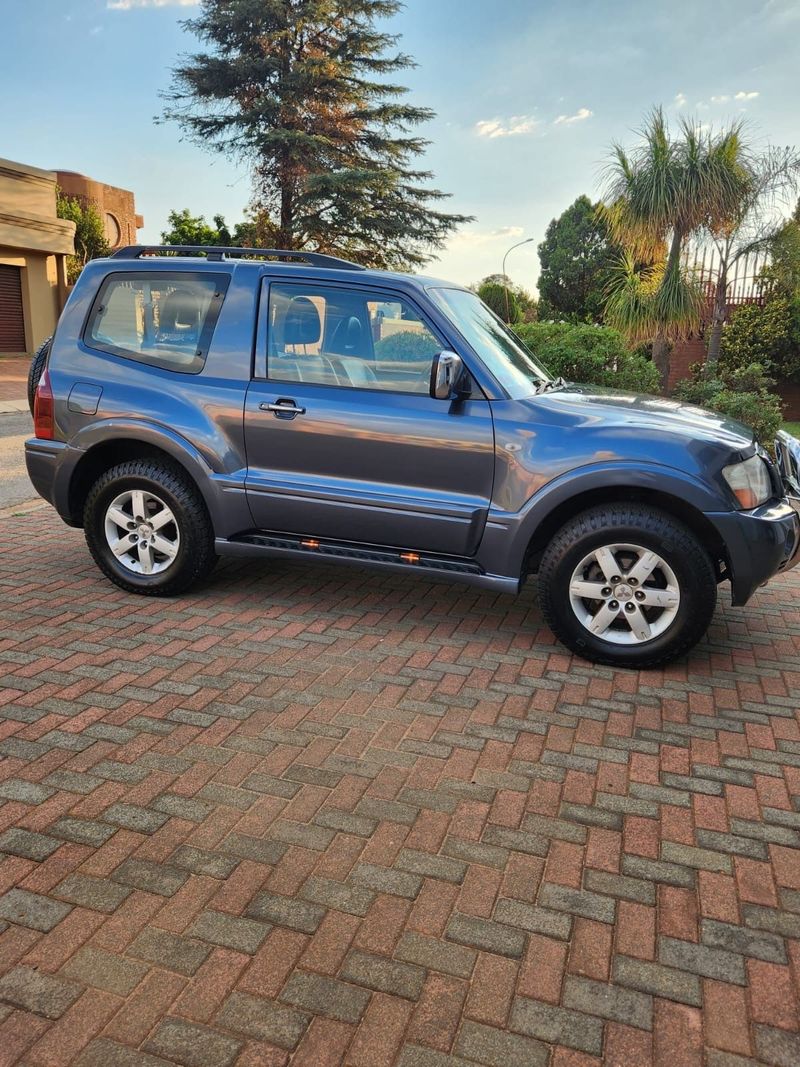Used Mitsubishi Pajero 3200 DID GLS SWB Auto for sale in Gauteng