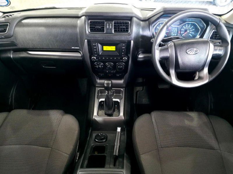 Used Mahindra Pik Up 2.2 mHawk S6 Refresh 4x4 Auto Double-Cab for sale ...