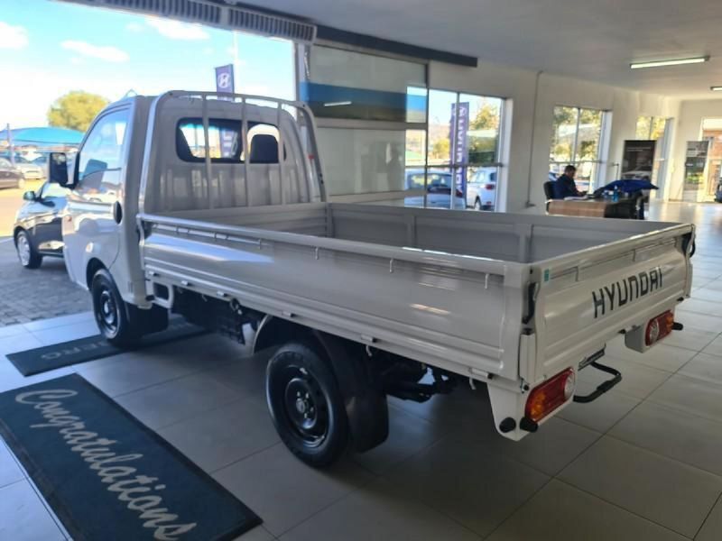 New Hyundai H100 Bakkie 2.6D Dropside for sale in Gauteng - Cars.co.za ...