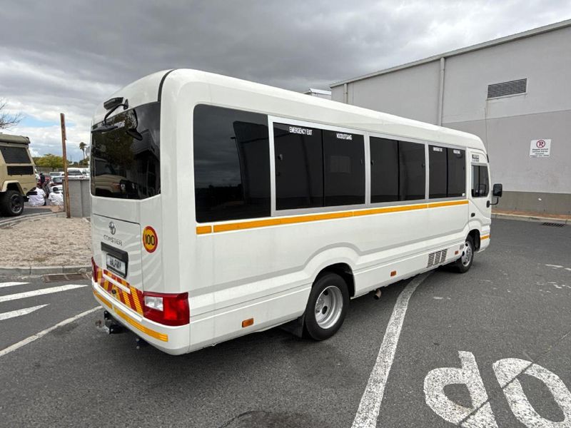 Used Toyota Coaster 2.8D GL Auto 23 Seater for sale in Western Cape ...