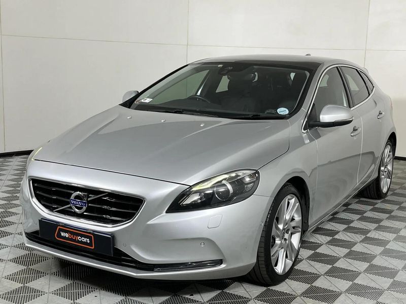 Volvo V40 T4