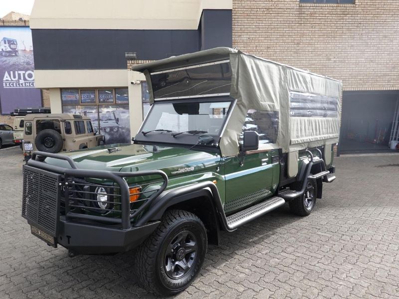 Used Toyota Land Cruiser 79 Game Viewer 4.2D for sale in Gauteng - Cars ...