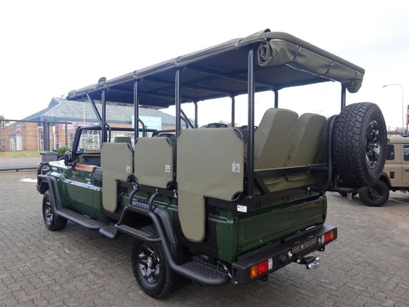 Used Toyota Land Cruiser 79 Game Viewer 4.2D for sale in Gauteng - Cars ...
