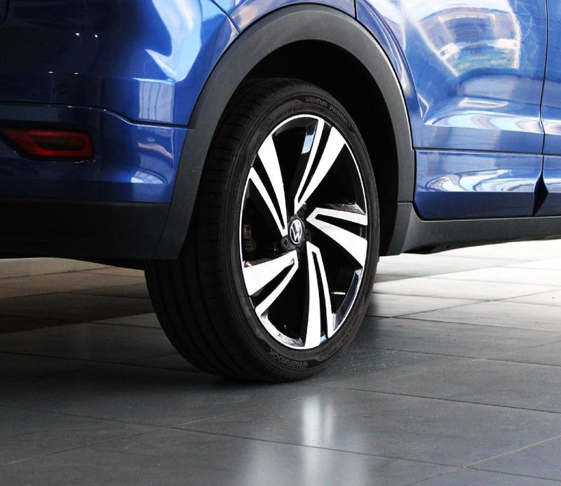 Used Volkswagen T-Cross 1.5 TSI R-Line Auto for sale in Western Cape ...