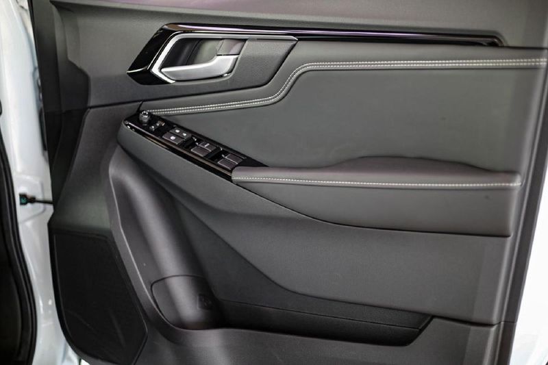 New Isuzu D Max 1 9 DDI L 4x4 Auto Single Cab for sale in Gauteng New Isuzu D Max 1 9 DDI L 4x4 Auto Single Cab for sale in Gauteng