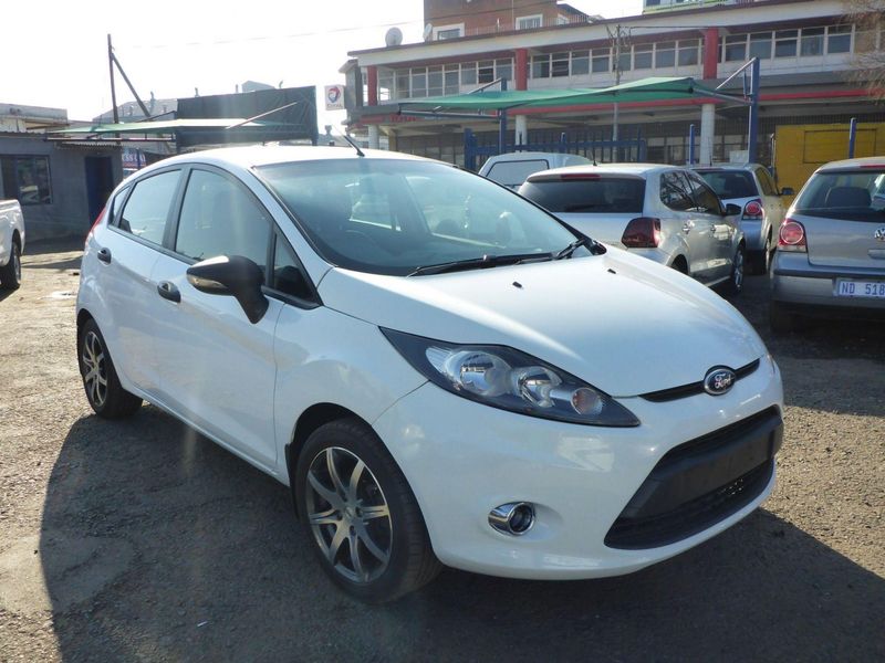 Used Ford Fiesta 1.6 Ambiente For Sale In Gauteng - Cars.co.za (id 