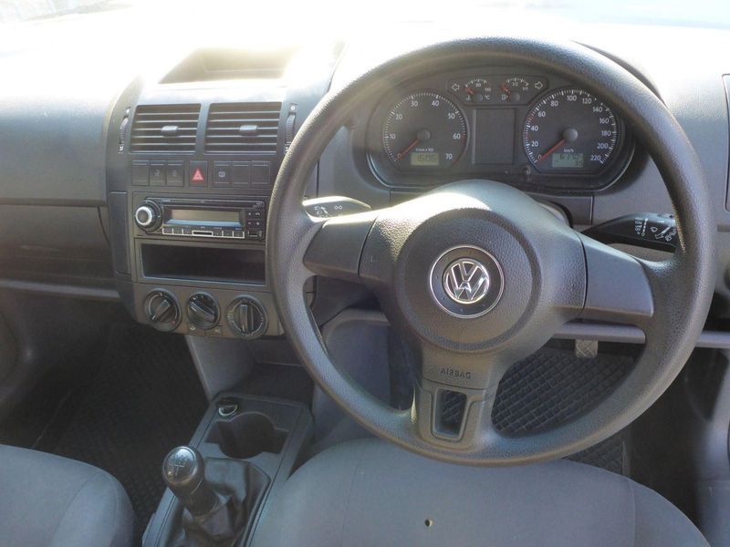 Used Volkswagen Polo Vivo 1.4 Trendline 5-dr for sale in Gauteng - Cars ...