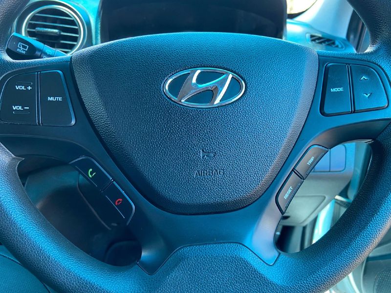 Used Hyundai Grand i10 1.0 Motion for sale in Gauteng - Cars.co.za (ID ...