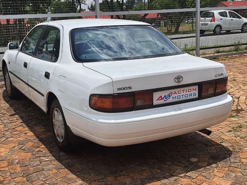 Toyota camry 200