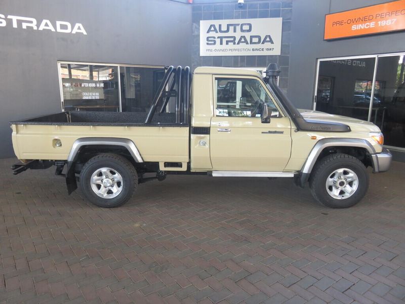 Used Toyota Land Cruiser 70 4.5 D SingleCab for sale in Gauteng Cars