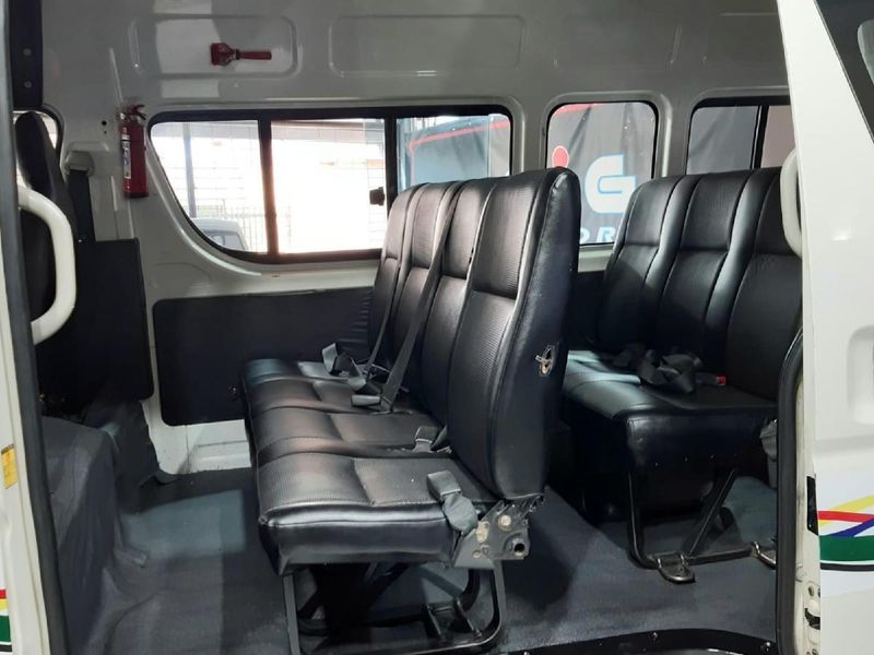 Used Toyota Quantum 2.7 Sesifikile 14seater Taxi for sale in Gauteng