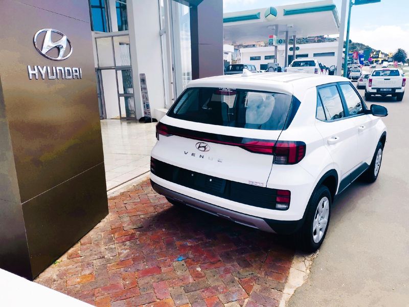 Used Hyundai Venue Demo 2023 Venue 1.2 Motion Manual for sale for sale ...