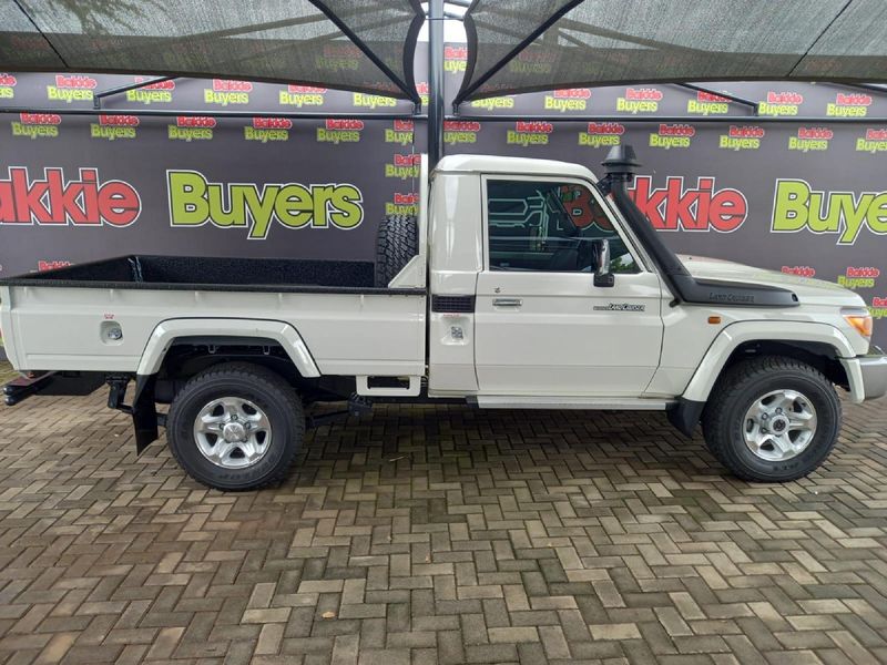 Used Toyota Land Cruiser 70 4.5 D SingleCab for sale in Gauteng Cars
