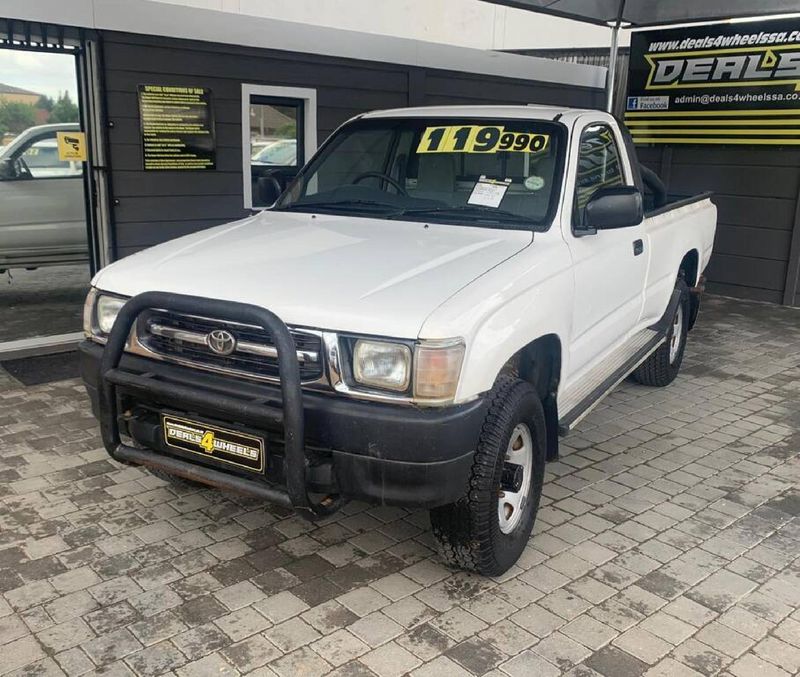 Used Toyota Hilux 3.0 KZ-TE Raider Raised Body Single-Cab for sale in ...