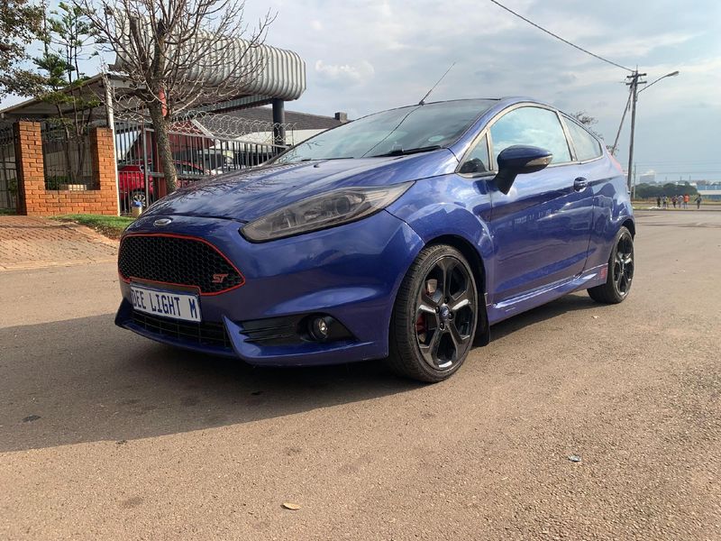 Used Ford Fiesta St 16 Ecoboost Gdti For Sale In Gauteng Za Id8714155 5198