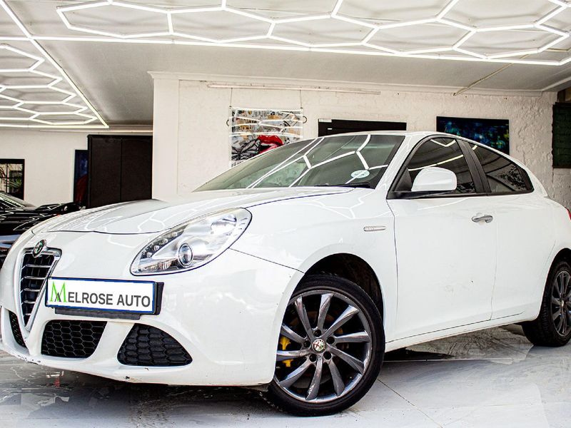 Used Alfa Romeo Giulietta 1.4T Distinctive for sale in Gauteng Cars