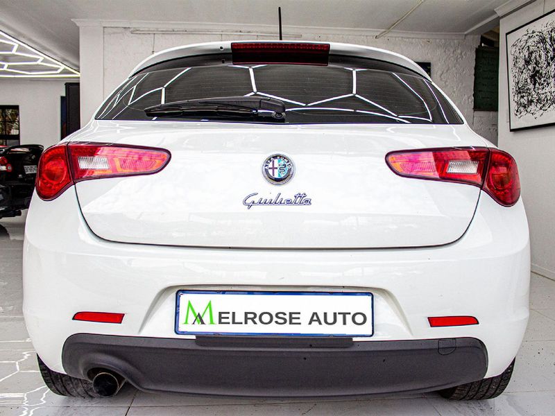 Used Alfa Romeo Giulietta 1.4T Distinctive for sale in Gauteng Cars