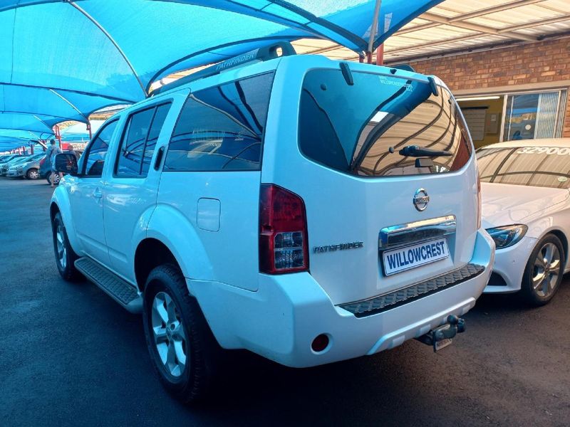 Used Nissan Pathfinder 2.5 dCi Auto for sale in Gauteng - Cars.co.za ...