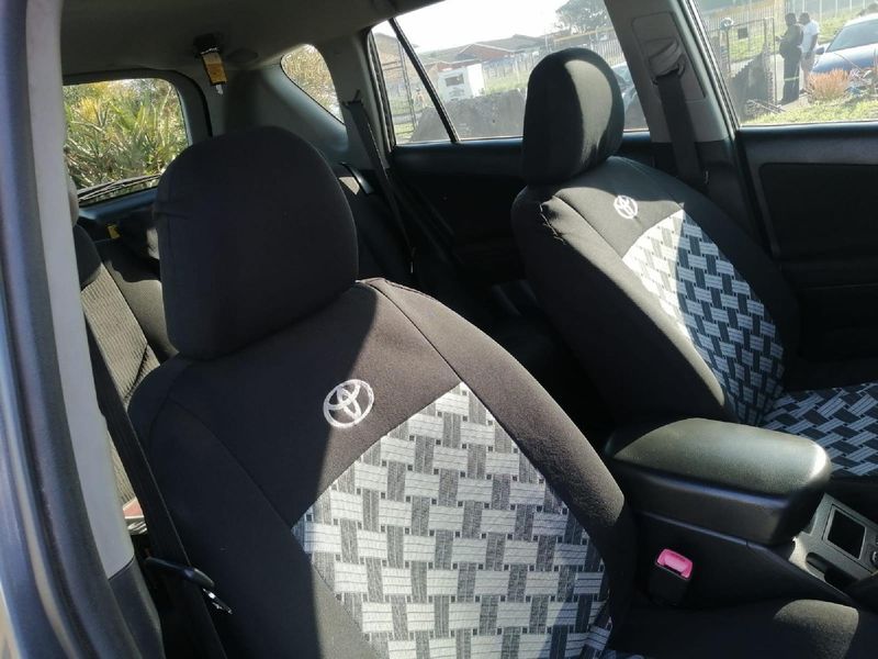 Toyota rav4 2016 года Toyota rav4 2016 года