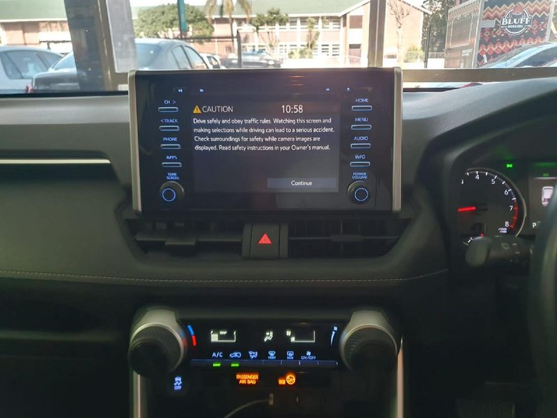 Toyota rav4 2016 года Toyota rav4 2016 года