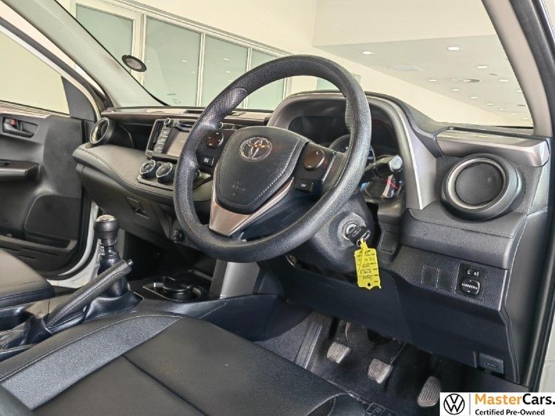 Toyota rav4 2016 года