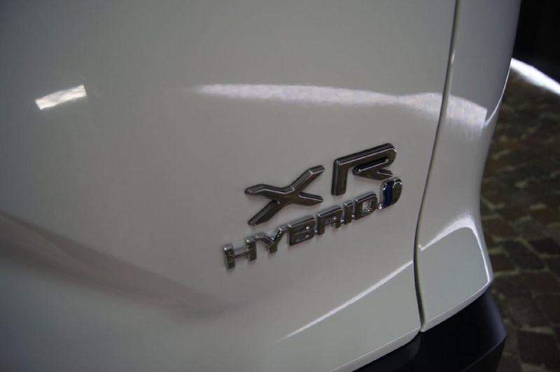 toyota crossover hybrid