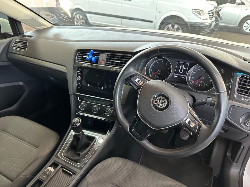 Used Volkswagen Golf VII 1.0 TSI Comfortline for sale in Gauteng - Cars ...