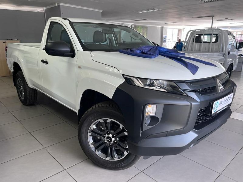 Used Mitsubishi Triton 2.4DI-GL Single-Cab for sale in North West ...