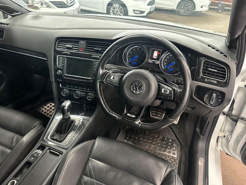 Used Volkswagen Golf VII 2.0 TSI R Auto for sale in Gauteng - Cars.co ...