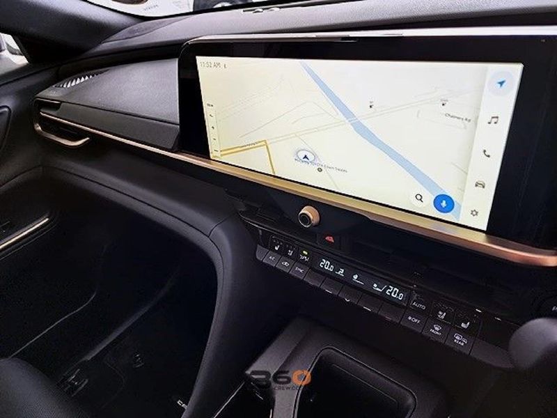 Used Toyota Crown 2.5 HEV E-Four for sale in Kwazulu Natal - Cars.co.za ...