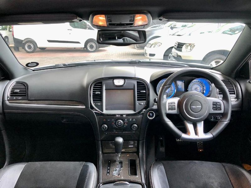Used Chrysler 300C SRT8 for sale in Gauteng Cars.co.za (ID9087458)