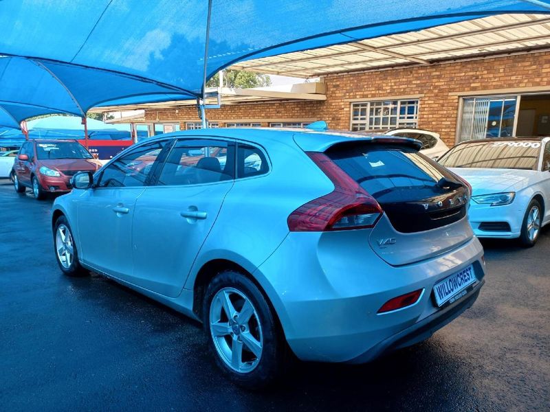 Used Volvo V40 D2 Elite for sale in Gauteng - Cars.co.za (ID::9128533)