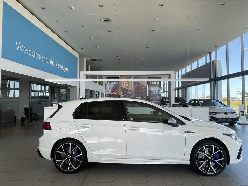 New Volkswagen Golf 8 2.0 TSI R DSG for sale in Eastern Cape Cars.co