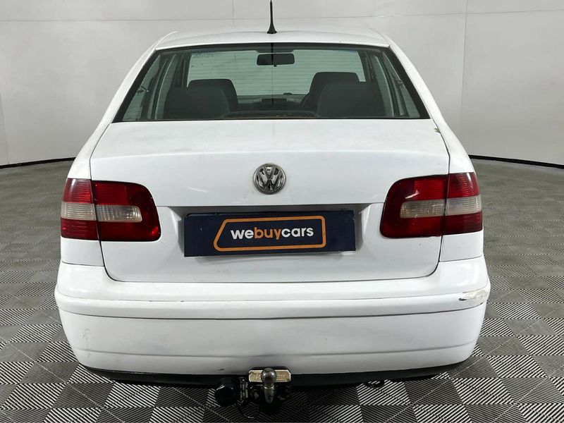 Used Volkswagen Polo Classic 1.6 Trendline for sale in Gauteng - Cars ...