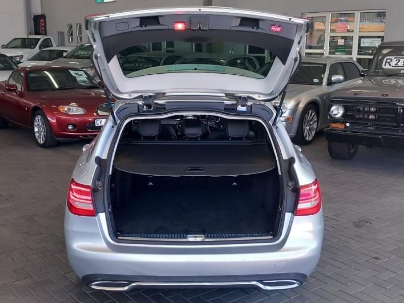 Used MercedesBenz CClass C 180 Estate Auto for sale in Western Cape Cars.co.za (ID9184695)