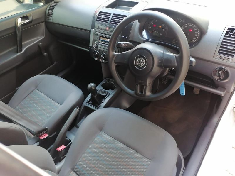 Used Volkswagen Polo Vivo 1.4 Trendline 5-dr for sale in Gauteng - Cars ...