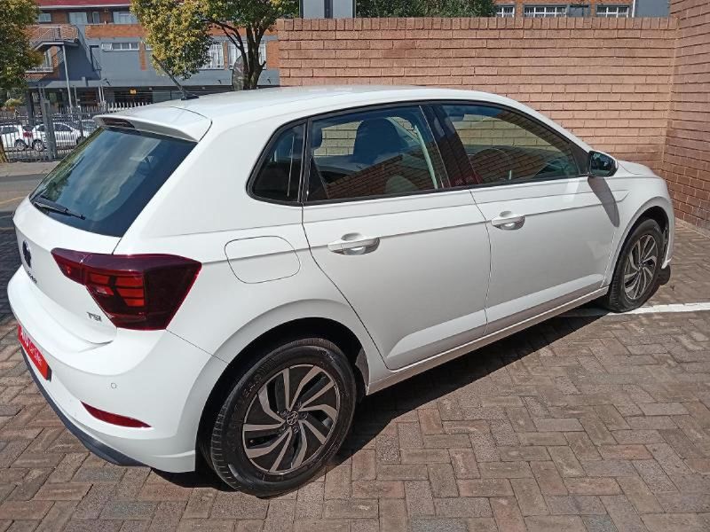 Used Volkswagen Polo 1.0 TSI Life for sale in Gauteng - Cars.co.za (ID ...