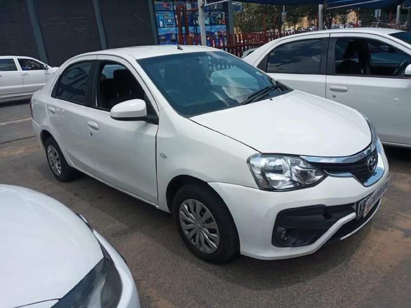 Used Toyota Etios 1.5 Xi 5-dr for sale in Gauteng - Cars.co.za (ID ...