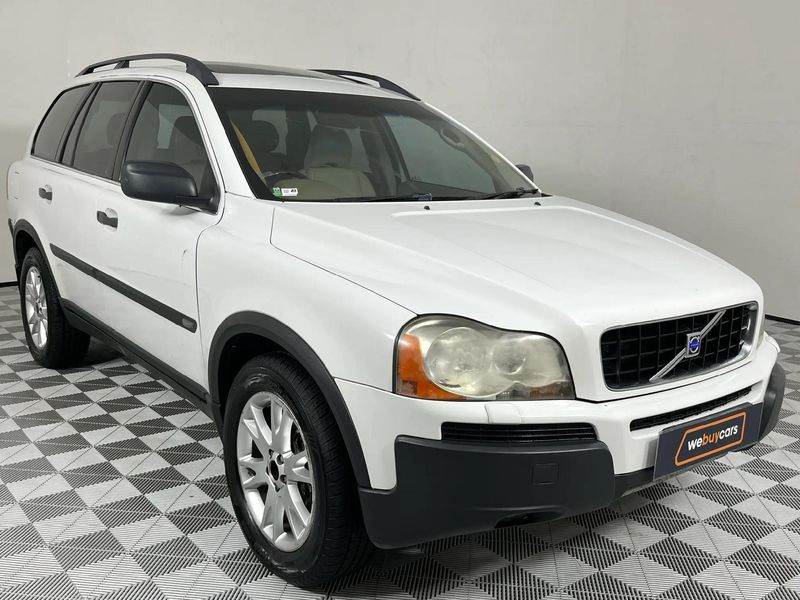 Should You Buy A Used 2004 Volvo Xc90 2.5T?  Experts Weigh In. - tfsryut