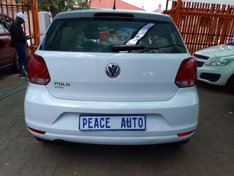 Used Volkswagen Polo Vivo 1.4 Trendline 5-dr for sale in Gauteng - Cars ...