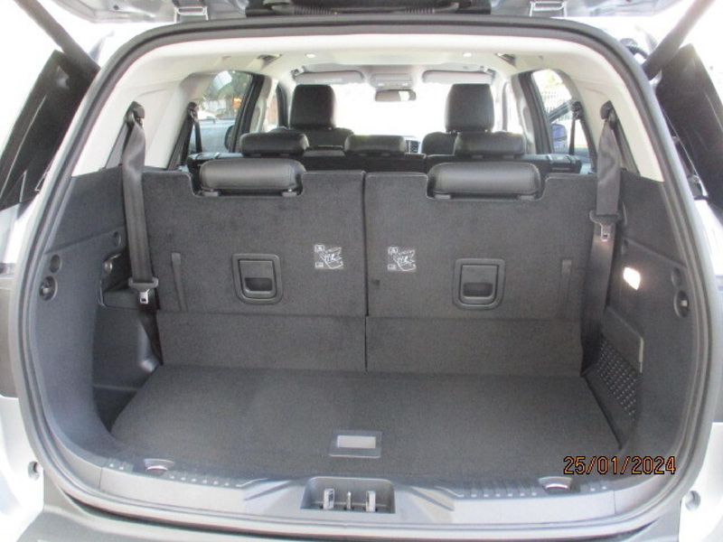 New Ford Everest 2.0D Bi-Turbo XLT 4x4 Auto for sale in Western Cape ...