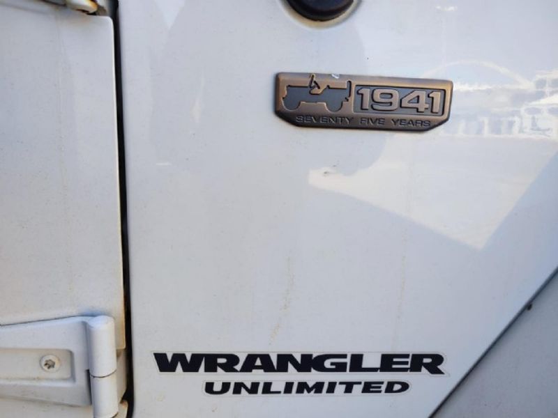 Used Jeep Wrangler Unlimited 2.8 CRD Sahara Auto for sale in Kwazulu ...