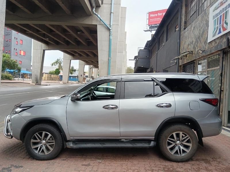 Used Toyota Fortuner 2.8 GD-6 Raised Body Auto for sale in Gauteng ...