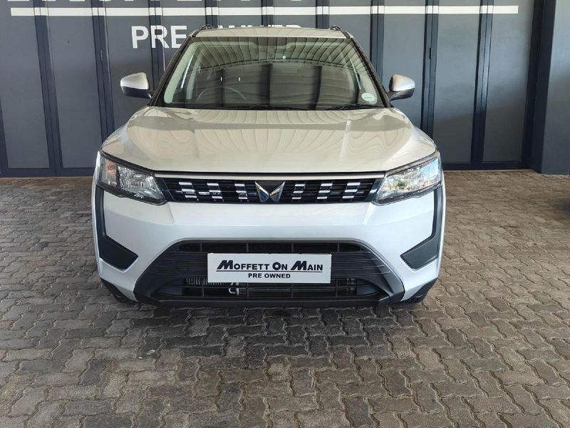 Used Mahindra XUV 300 1.2T | W6 for sale in Eastern Cape - Cars.co.za ...