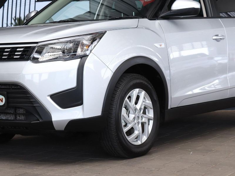 Used Mahindra XUV 300 1.2T | W6 for sale in North West Province - Cars ...